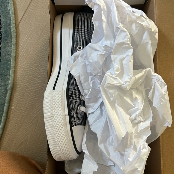 Converse Black and White Plaid Sneakers - Picture 8 of 9